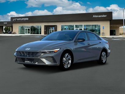 New 2025 Hyundai Elantra SEL