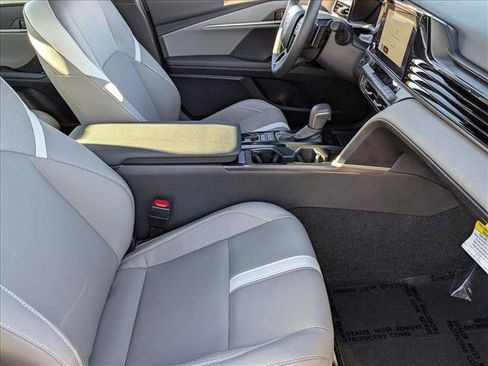 Certified 2025 Toyota Camry SE image 19