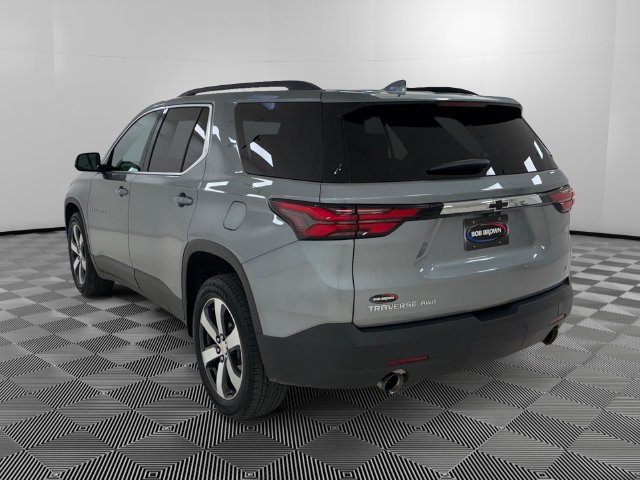 Certified 2023 Chevrolet Traverse LT w/ LT Premium Package AWD/4WD image 3
