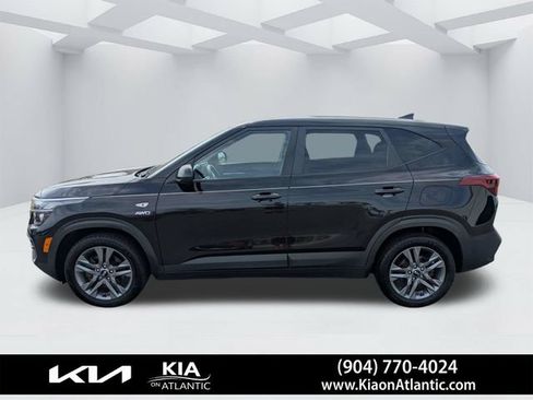 Used 2021 Kia Seltos LX AWD/4WD image 6