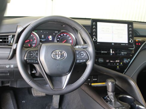 Used 2021 Toyota Camry XSE w/ Navigation Package FWD image 18