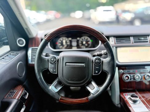 Used 2017 Land Rover Range Rover Supercharged AWD/4WD image 11
