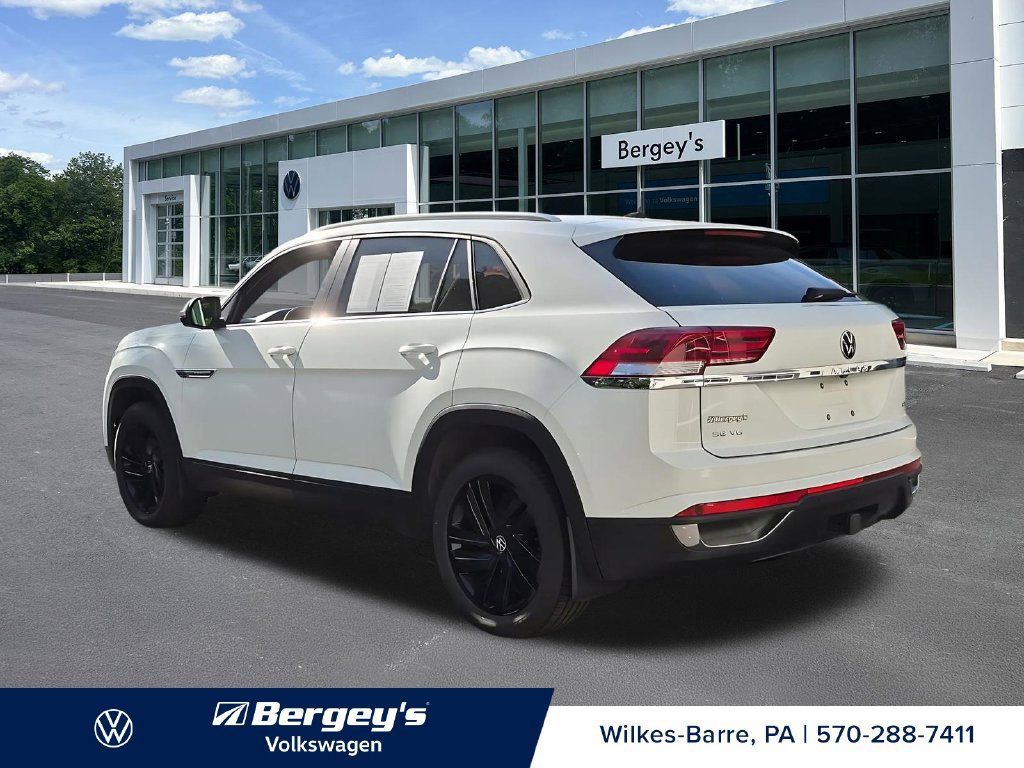 Used 2023 Volkswagen Atlas Cross Sport SE w/ Black Wheel Package AWD/4WD image 8
