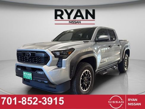 Used 2024 Toyota Tacoma TRD Off-Road w/ TRD Off Road Premium Package image 13