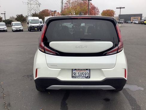 Used 2024 Kia Soul LX w/ Option Group 015 image 26