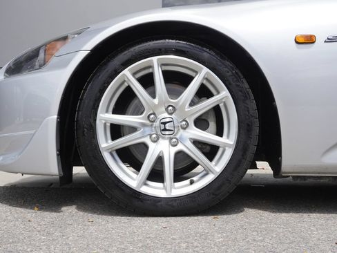 Used 2005 Honda S2000 image 25