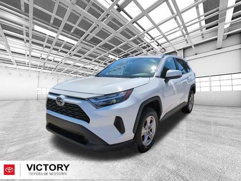 Certified 2025 Toyota RAV4 XLE AWD/4WD image 9