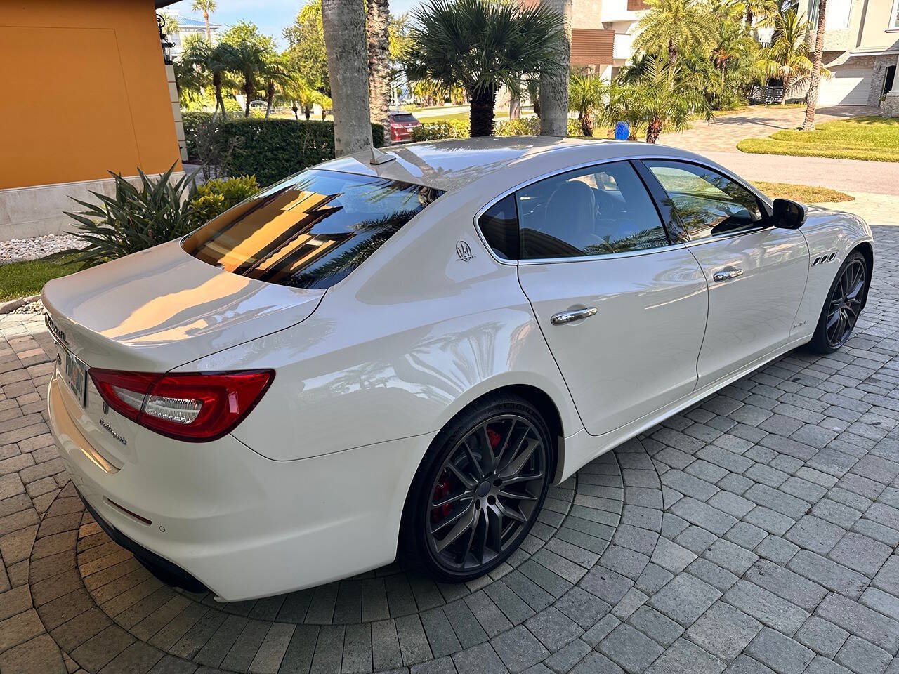 Used 2017 Maserati Quattroporte GTS GranSport RWD image 34