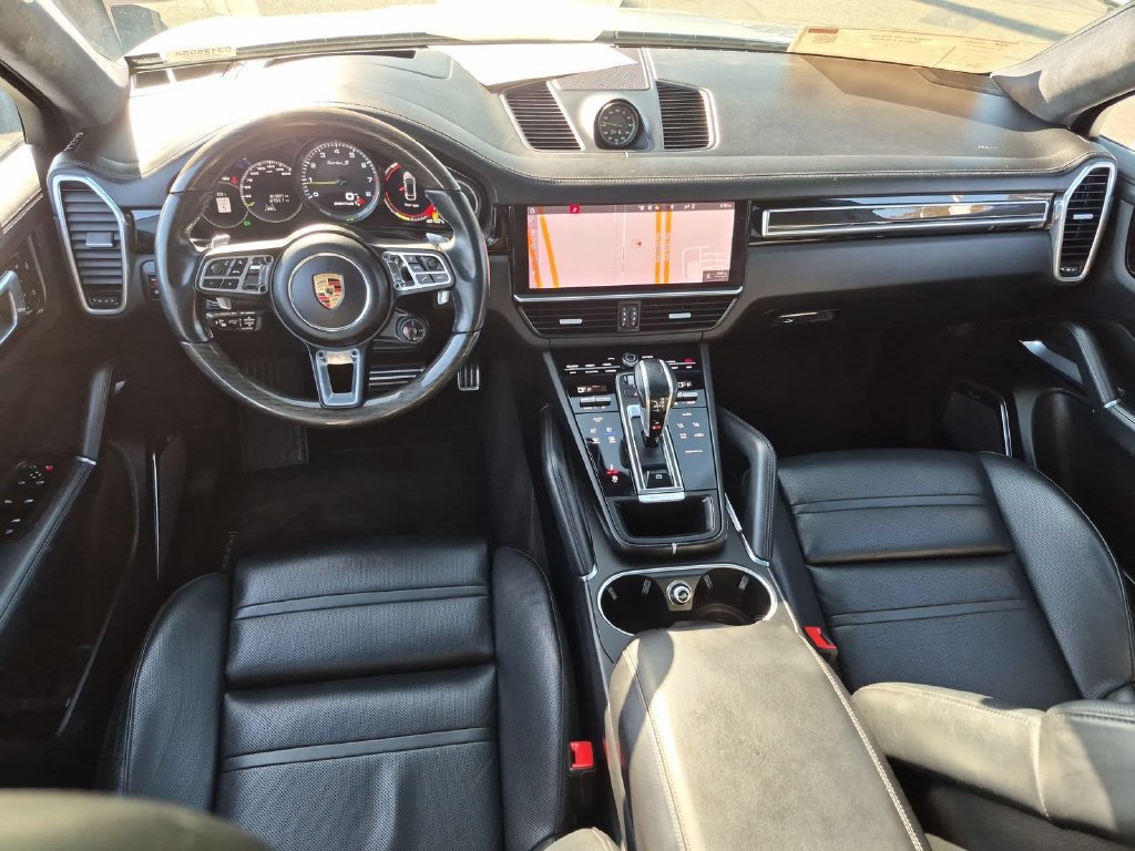 Used 2020 Porsche Cayenne Turbo S AWD/4WD image 13