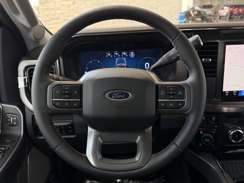 New 2026 Ford F250 Lariat w/ FX4 Off-Road Package AWD/4WD image 13