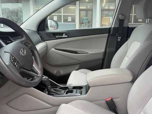 Used 2017 Hyundai Tucson SE image 9