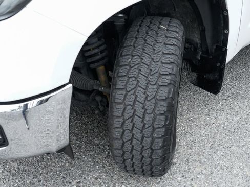 Used 2018 Toyota Tundra SR5 w/ TRD Off Road Package image 43