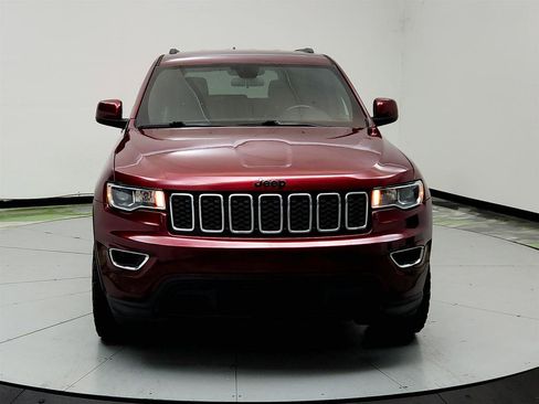 Used 2021 Jeep Grand Cherokee Laredo X AWD/4WD image 2