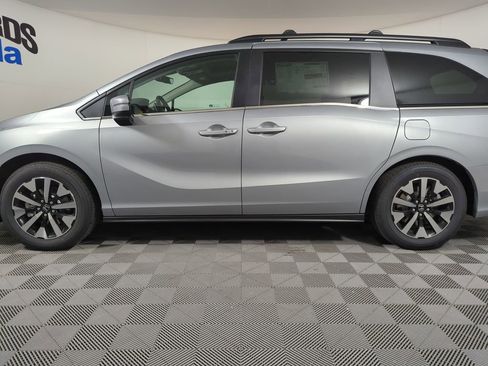 New 2026 Honda Odyssey EX-L image 2