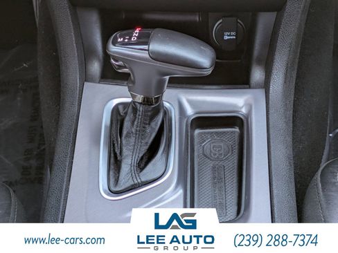 Used 2020 Dodge Charger SXT w/ Leather Interior Group RWD image 15