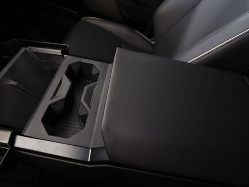 Used 2025 Tesla Cybertruck AWD Crew Cab image 39