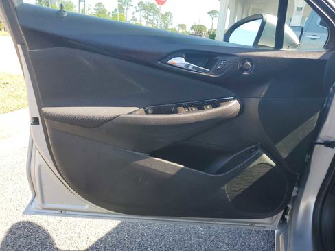 Used 2016 Chevrolet Cruze LS FWD image 15