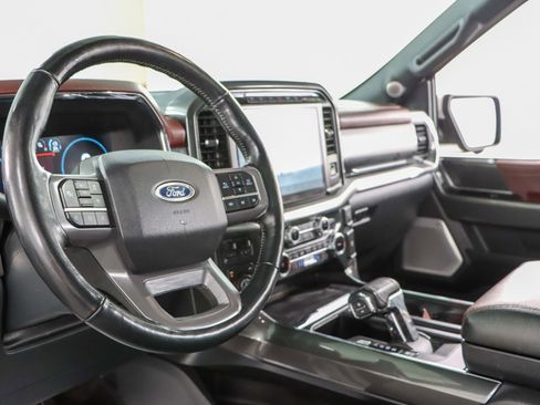 Used 2022 Ford F150 Lariat w/ Equipment Group 502A High AWD/4WD image 25