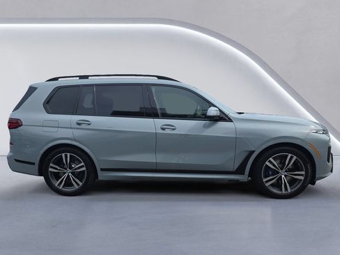 New 2027 BMW X7 xDrive40i w/ Executive Package AWD/4WD image 3
