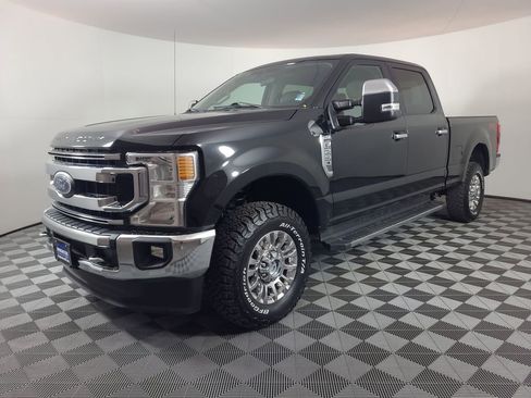 Used 2021 Ford F250 XLT w/ XLT Premium Package image 7