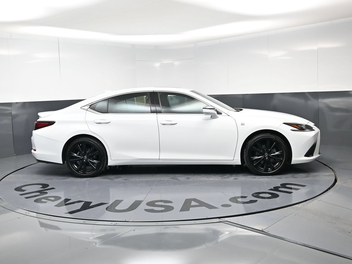 Used 2023 Lexus ES 350 F Sport w/ Accessory Package (Z2) FWD image 10