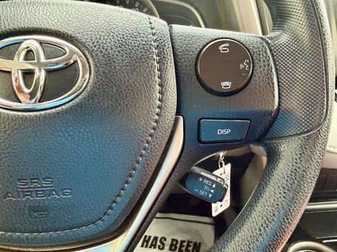 Used 2015 Toyota RAV4 XLE AWD/4WD image 39