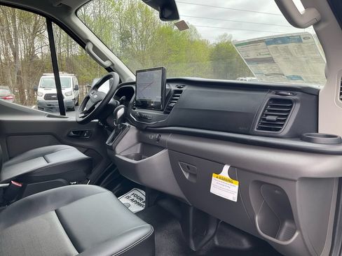 New 2026 Ford Transit 250 148 Medium Roof RWD image 11
