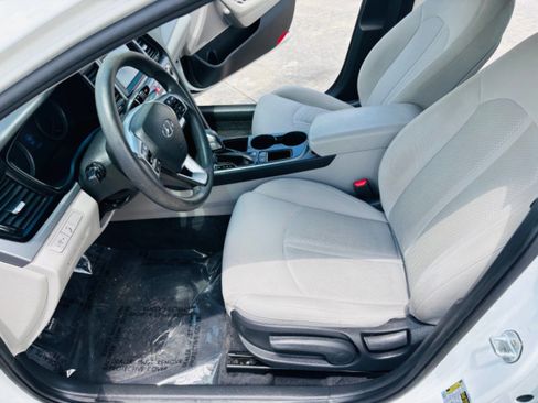 Used 2019 Hyundai Sonata SE image 12