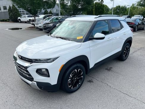 Certified 2023 Chevrolet TrailBlazer LT w/ Convenience Package FWD image 1