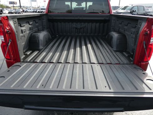 Certified 2025 Chevrolet Silverado 1500 RST AWD/4WD image 17