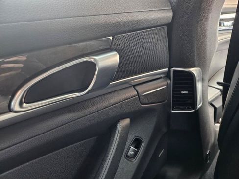 Used 2013 Porsche Panamera S RWD image 73