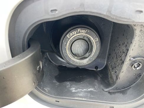 Used 2021 Ford Escape S AWD/4WD image 7