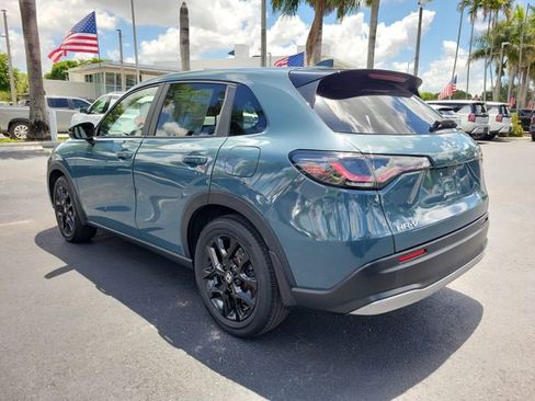 Used 2023 Honda HR-V Sport image 6