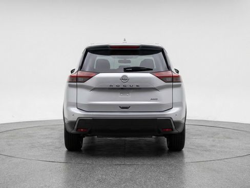 Used 2025 Nissan Rogue SV FWD image 7