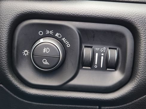 Used 2019 RAM 1500 Big Horn image 27