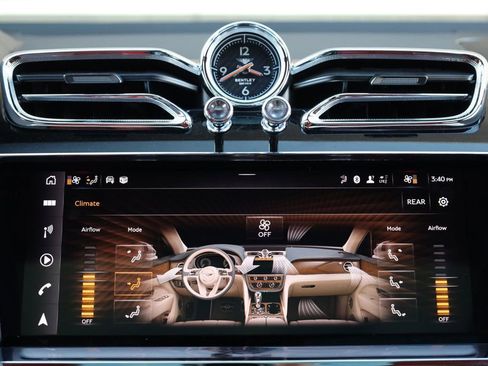 Used 2023 Bentley Bentayga Extended Wheelbase image 45