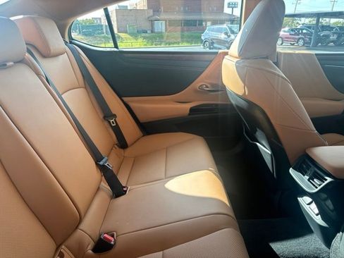 Certified 2025 Lexus ES 350 w/ Premium Package FWD image 11