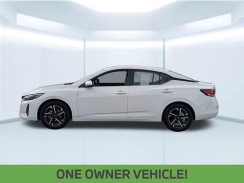 Certified 2025 Nissan Sentra SV FWD image 2