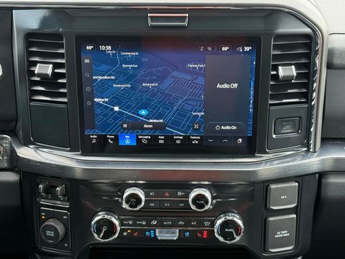 Used 2025 Ford F250 Lariat w/ Chrome Package image 19