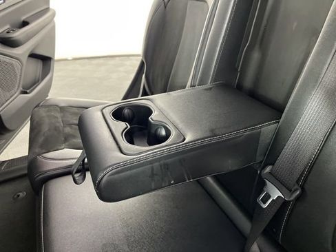 Used 2024 Jeep Grand Cherokee L Laredo image 46