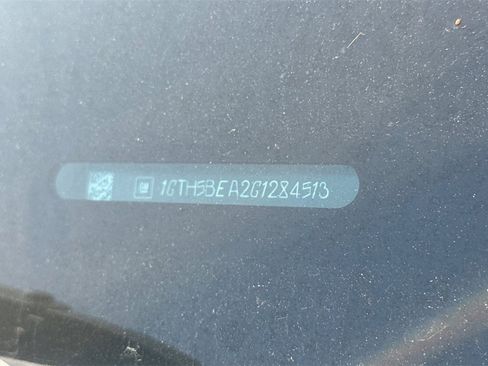 Used 2016 GMC Canyon Base w/ Convenience Package image 2