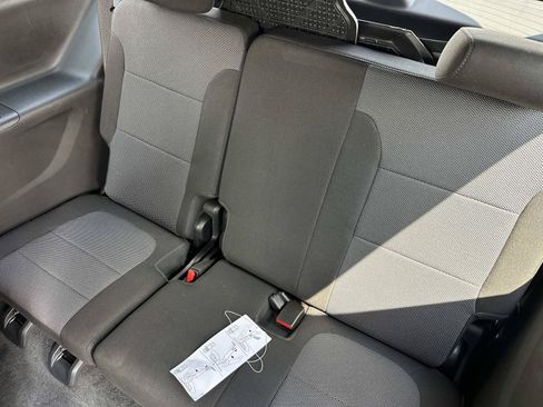 Certified 2023 Chevrolet Traverse LT w/ Rear Camera Mirror Package AWD/4WD image 12