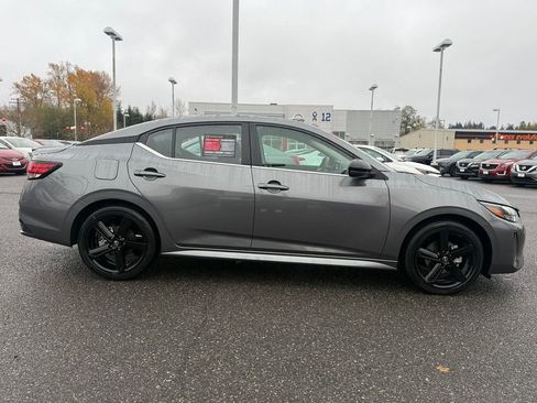 Used 2024 Nissan Sentra SR image 8