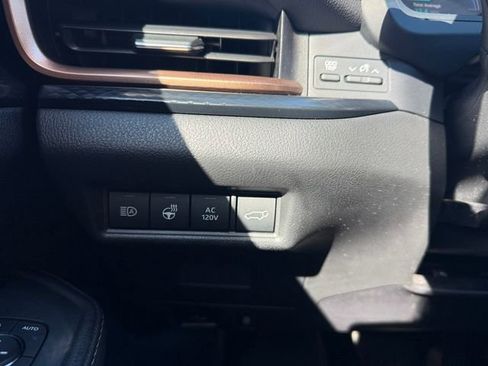 Used 2024 Toyota Grand Highlander AWD Hybrid image 19