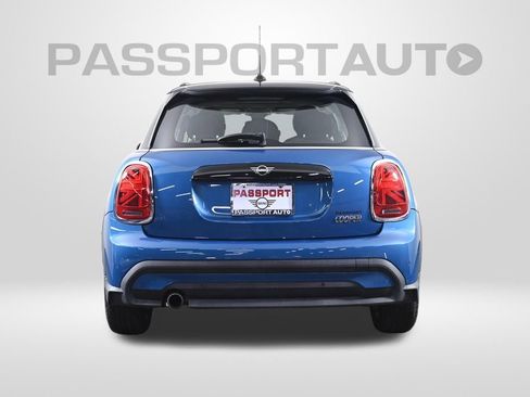 Certified 2022 MINI Cooper 4-Door Hardtop image 9
