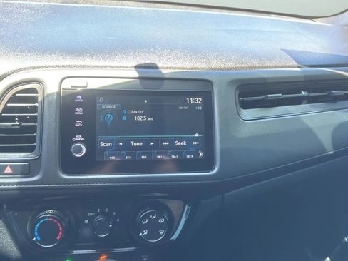 Used 2020 Honda HR-V Sport image 12