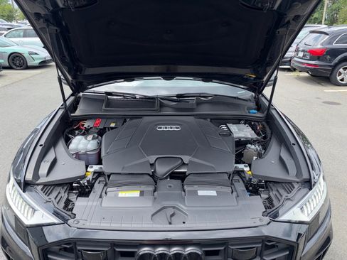 Used 2021 Audi Q8 Prestige AWD/4WD image 16