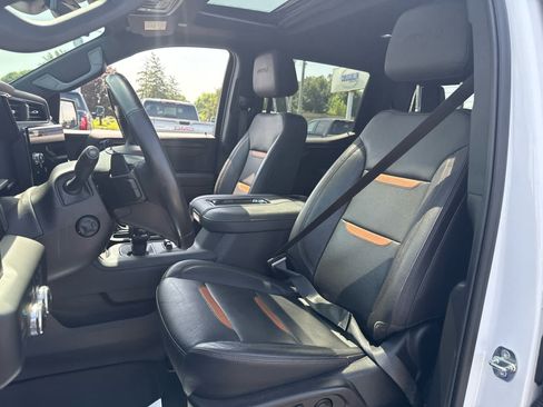 Certified 2022 GMC Sierra 1500 AT4 w/ AT4 Premium Package AWD/4WD image 13