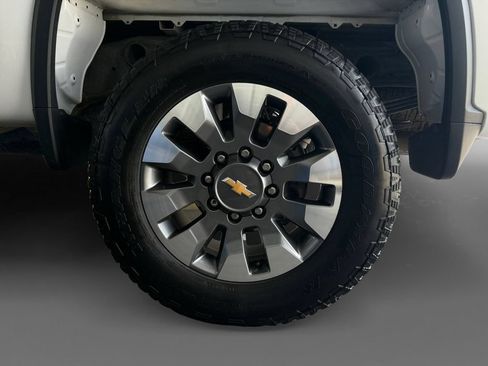 Used 2021 Chevrolet Silverado 2500 LT w/ Fleet Comfort Package RWD image 16