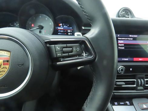 Used 2022 Porsche Macan S image 12